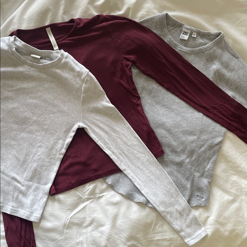 Set of Three Long-Sleeve Aritzia Tees in Burgundy and Gray